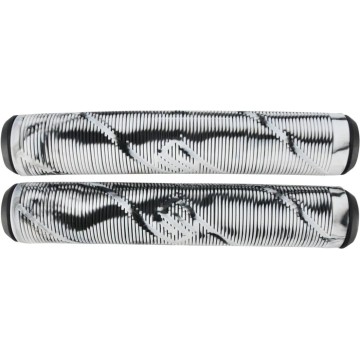 Striker Pro scooter Grips (Black/White)