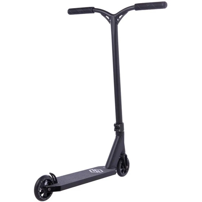 Striker Lux Pro Scooter (Black)